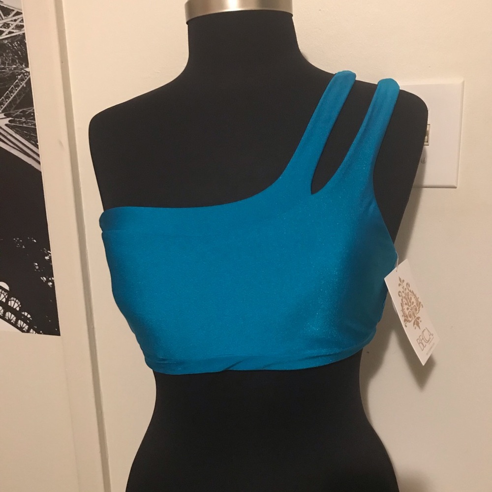 Reversible Asym top and Split-Side Hipster Bottom